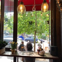 10/11/2020 tarihinde helen j.ziyaretçi tarafından The Lazy Llama Coffee Bar'de çekilen fotoğraf