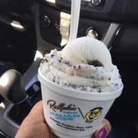 Photo taken at Ralph&amp;#39;s Italian Ices by Josica . on 5/14/2018