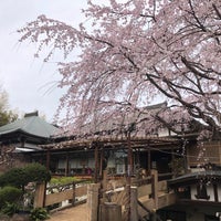 Photo taken at 東光山 妙法寺 by hitoriblog on 3/21/2023