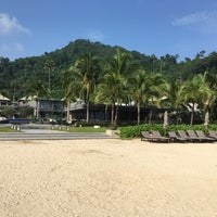 Das Foto wurde bei Phuket Marriott Resort And Spa, Nai Yang Beach von Fatih U. am 7/4/2016 aufgenommen