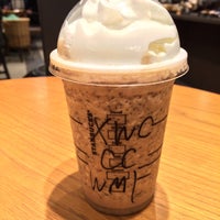 Photo taken at Starbucks Coffee 渋谷2丁目店 by cyberkiz on 2/4/2015
