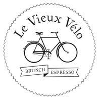 Photo taken at Le Vieux Vélo by Nicolas M. on 5/7/2022