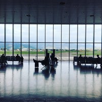 4/16/2016 tarihinde Zuzanna K.ziyaretçi tarafından Aeroporto di Orio al Serio &amp;quot;Il Caravaggio&amp;quot; (BGY)'de çekilen fotoğraf