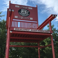 Photo taken at World&amp;#39;s Largest Rocking Chair by Christopher R. on 7/3/2017