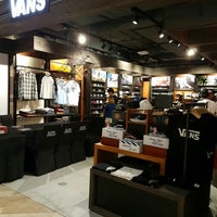 vans siam square one