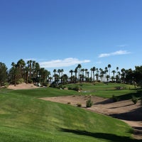 Foto scattata a Rhodes Ranch Golf Club da Wayne O. il 10/10/2015