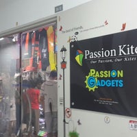 Photo taken at PassionKites / PassionGadgets by silverly K. on 10/12/2014
