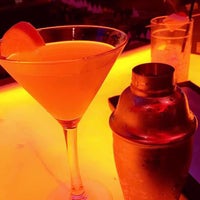 Foto tirada no(a) Blue Martini Lounge por Jeanette D. em 3/26/2017