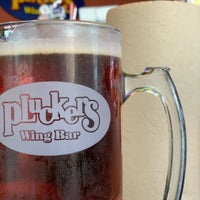 Photo taken at Pluckers Wing Bar by Arthur A. on 10/1/2019