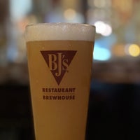 Photo taken at BJ&amp;#39;s Restaurant &amp;amp; Brewhouse by Arthur A. on 4/23/2021