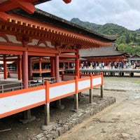 Photo taken at Itsukushima Shrine by DAI R. on 4/28/2019