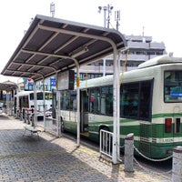 Photo taken at 津田駅 バス停 by Izumi T. on 4/14/2013