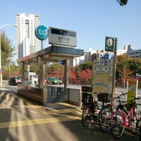 Photo taken at 東京メトロ 市ケ谷駅 by Izumi T. on 11/22/2014