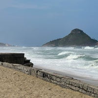 Photo taken at Praia da Macumba by Claudia R. on 6/15/2023