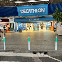 Photo taken at Decathlon by Claudia R. on 10/4/2022