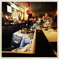 11/16/2017 tarihinde HERNAN P.ziyaretçi tarafından Lexington’s Bar'de çekilen fotoğraf