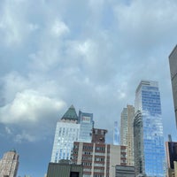 Foto diambil di InterContinental New York Times Square oleh Kim L. pada 10/16/2023