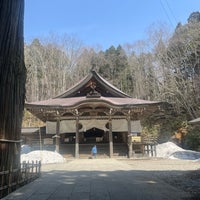 Photo taken at 戸隠神社 中社 by Yusuke K. on 4/20/2024