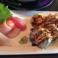 Снимок сделан в Okura Robata Grill &amp;amp; Sushi Bar пользователем chris g. 6/10/2014