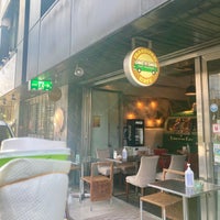 Photo taken at Cafe Frangipani by 🦄ハネマーマニー勝浦🕶️ on 11/27/2021