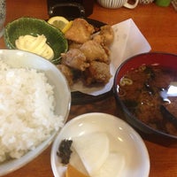 Photo taken at 活魚と季節料理  ほてい by ハネマーマニー🪻 on 7/18/2013