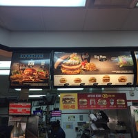 Photo taken at McDonald&amp;#39;s by Luli P. on 11/23/2016