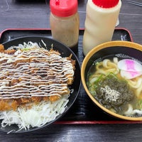 Photo taken at Sukesan Udon by doffy on 8/3/2022