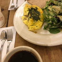 Photo taken at Le Pain Quotidien by Sultan A. on 8/18/2018