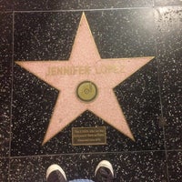 Photo taken at Jennifer Lopez&amp;#39;s Star, Hollywood Walk of Fame by Ewerton D. on 10/10/2015