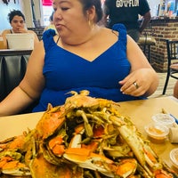Photo taken at Bethesda Crab House by Phoebe on 6/18/2022