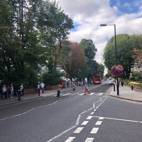 Photo taken at Abbey Road by Anife on 9/3/2019