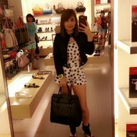Photo taken at Charles &amp;amp; Keith by Mayalee L. on 9/28/2013