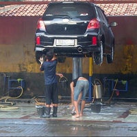 Photo taken at Tari Motor &amp;amp; Car Wash by Novianty P. on 9/19/2013