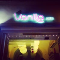 Foto tirada no(a) Gelateria Vanilla Ice por Nando R. em 8/10/2014
