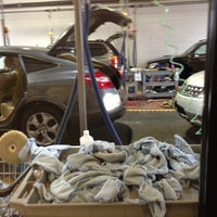 Foto tirada no(a) Love My Car Carwash por Frank G. em 12/31/2012