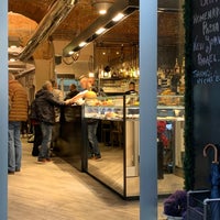 10/24/2019 tarihinde Bettina C.ziyaretçi tarafından JT Caffè'de çekilen fotoğraf