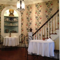 Photo taken at The Barksdale House Inn by Der G. on 1/2/2013