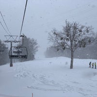 Photo taken at Kagura Mitsumata ski resort area by Atsushi K. on 3/13/2024