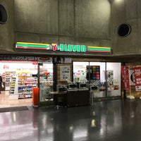 Photo taken at 7-Eleven by Yoshihiro on 11/18/2016