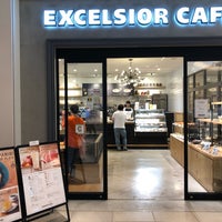 Photo taken at EXCELSIOR CAFFÉ Barista by Yoshihiro on 8/31/2018