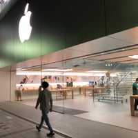Photo taken at Apple Nagoya Sakae by Yoshihiro on 4/28/2018