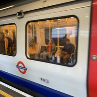 Снимок сделан в Paddington London Underground Station (Hammersmith &amp;amp; City and Circle lines) пользователем Yoshihiro 8/13/2019