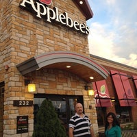 Photo taken at Applebee&amp;#39;s Grill + Bar by Evony on 10/4/2013