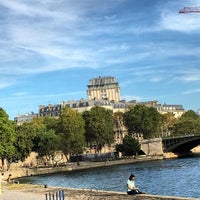 Photo taken at Square du Quai de la Seine by Joel G. on 9/16/2016