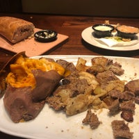 Photo taken at LongHorn Steakhouse by Linda T. on 4/3/2021