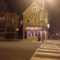 Foto diambil di Guthrie&amp;#39;s Tavern oleh Nicole C. pada 12/14/2012