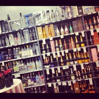 Photo taken at 90210 Wine+Spirits by Taste It L. on 9/28/2012