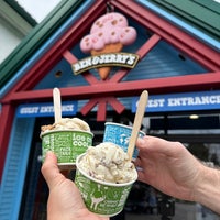 Photo taken at Ben &amp;amp; Jerry&amp;#39;s Factory by Ulrike on 9/17/2023