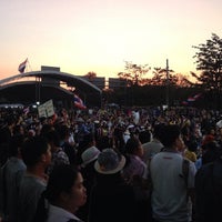 Photo taken at Lat Phrao Square Rally Site by ｒｈａｐｉｔｈｙ 🐱👑 ｊ. on 1/14/2014