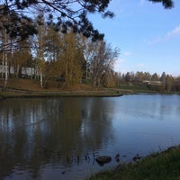 Photo taken at Озеро в парке Кольцово by Alexey V. on 10/9/2021